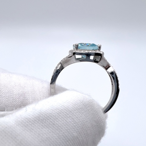 .925 Sterling Silver Aquamarine Cz Ring - Picture 13 of 17